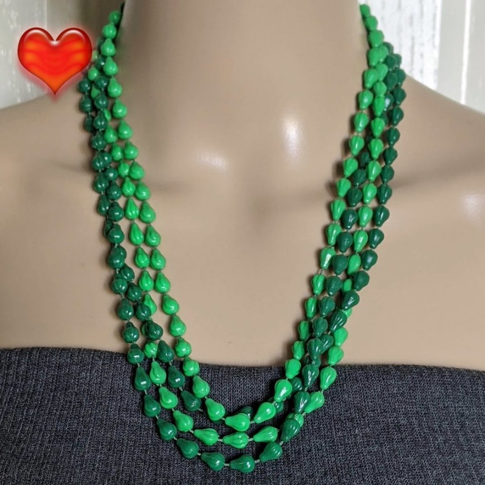 3/20 Vintage Green Lucite Beaded Necklaces VTG Beads